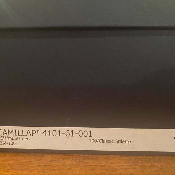 Oscar De La Renta black mesh beaded bootie size 40 - Picture 3 of 6